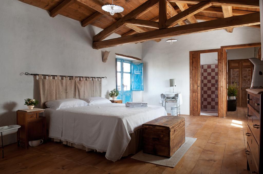 Domu Antiga Bed & Breakfast Gergei Exterior photo