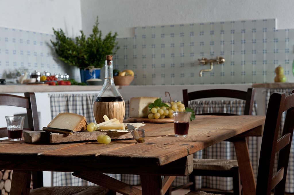 Domu Antiga Bed & Breakfast Gergei Exterior photo
